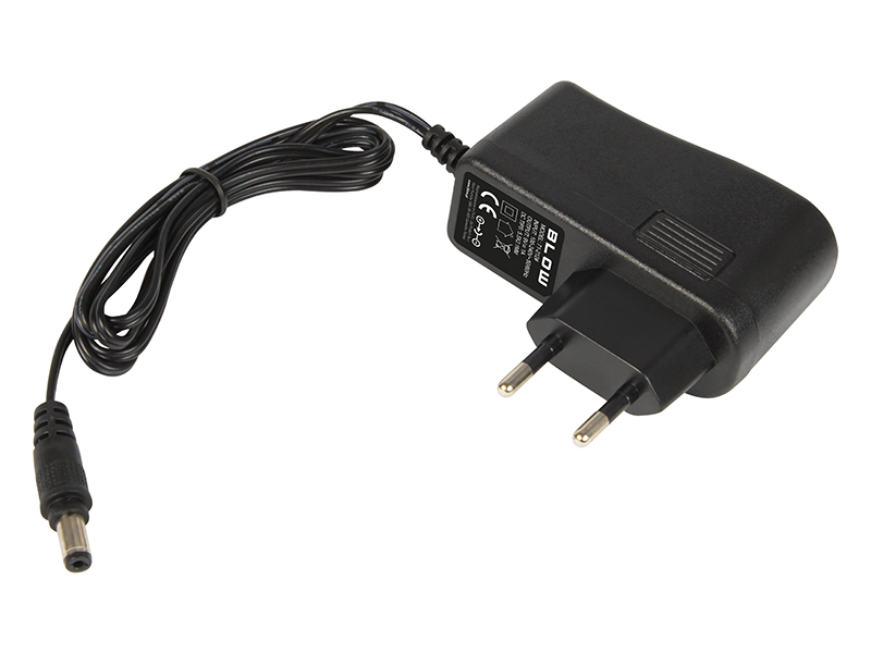 Alimentador AC/DC 9V 1A 9W